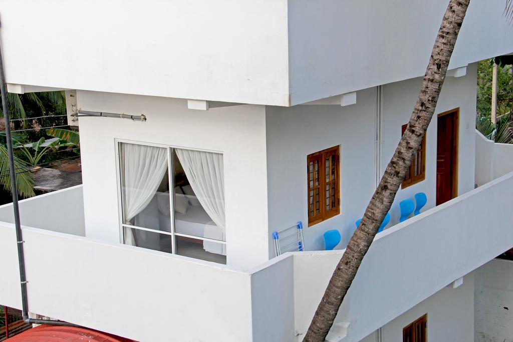 Bluewater Beach Resort Trincomalee Room photo